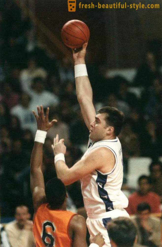 Arvydas Sabonis: biografie, persoonlijke leven, carrière in basketbal, awards en games
