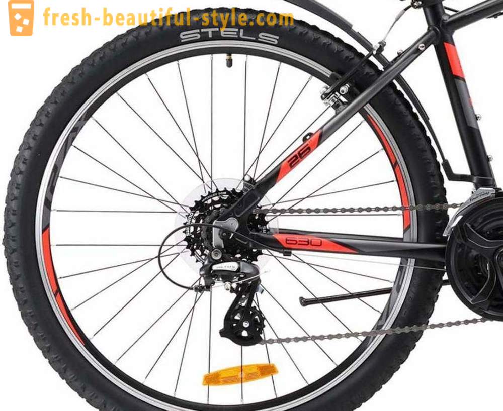 Stels Navigator 630 fiets: een overzicht, specificaties, reviews