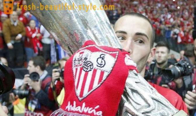 Spaanse voetballer Alex Vidal: biografie en carrière in de sport