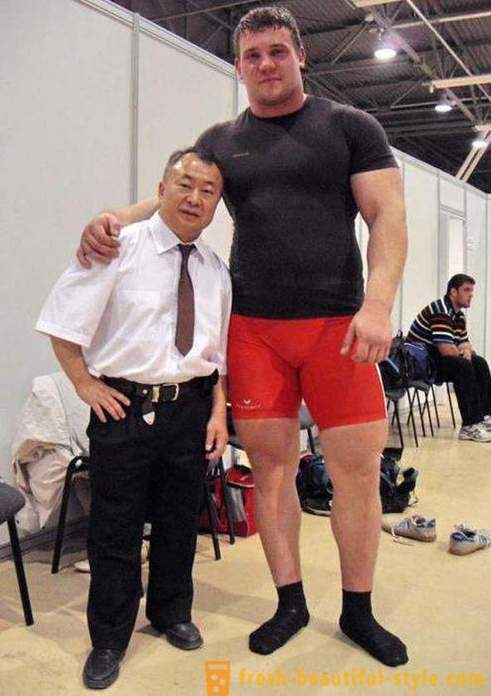 Kirill Sarychev: lengte, gewicht, foto's