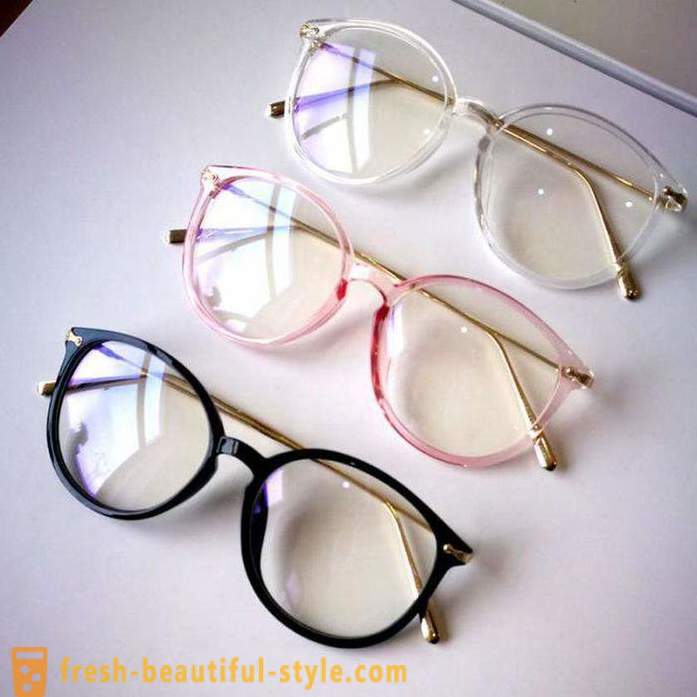 Branding bril met helder glas: kenmerken, modellen en beoordelingen