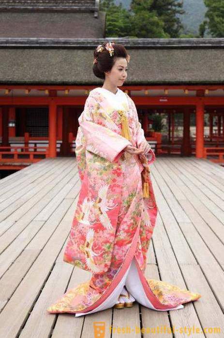 Kimono Japanse geschiedenis ontstaan, de kenmerken en tradities