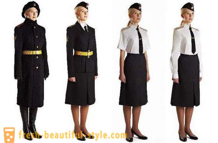 Casual en gala-uniform van de marine