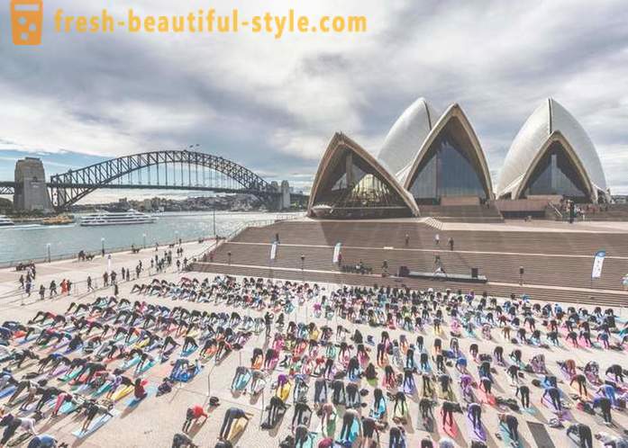 International Yoga Dag gevierd over de hele wereld