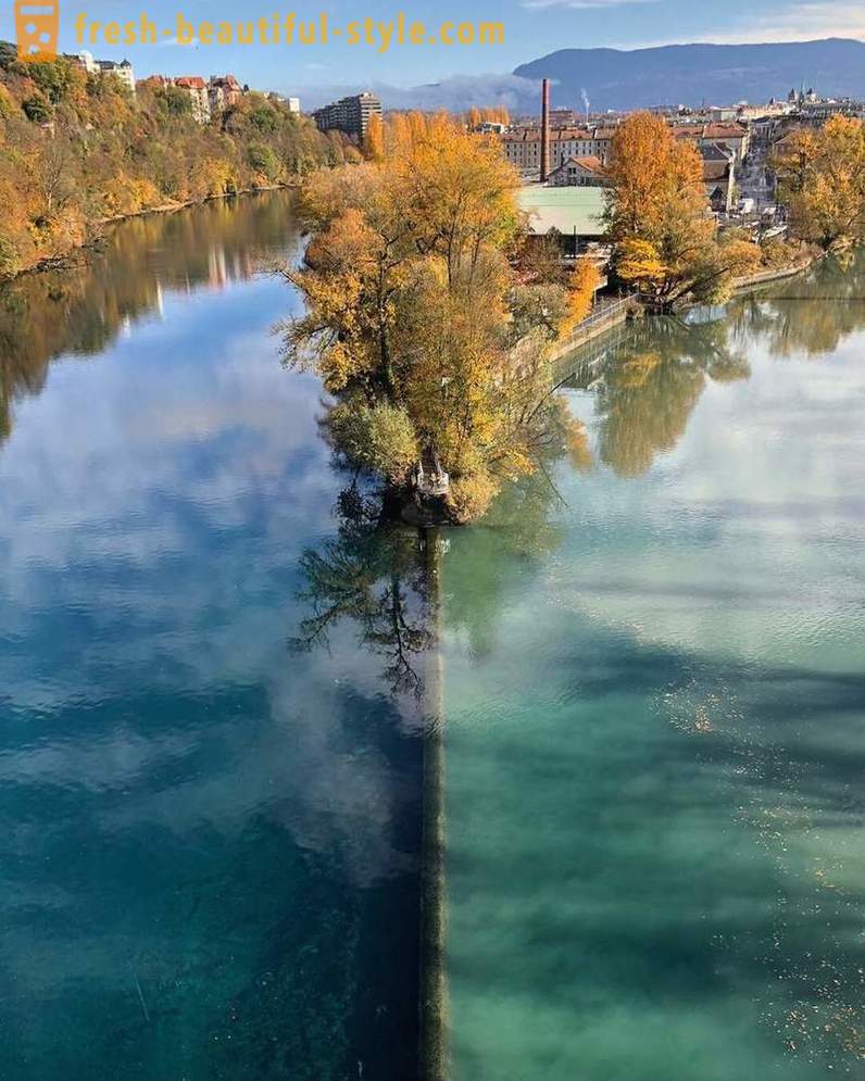 De ontmoetingsplaats van twee rivieren met verschillende kleuren van het water
