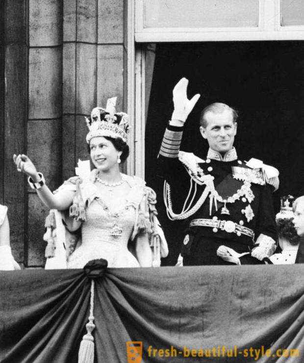 Koningin Elizabeth II en prins Philip vieren platina bruiloft