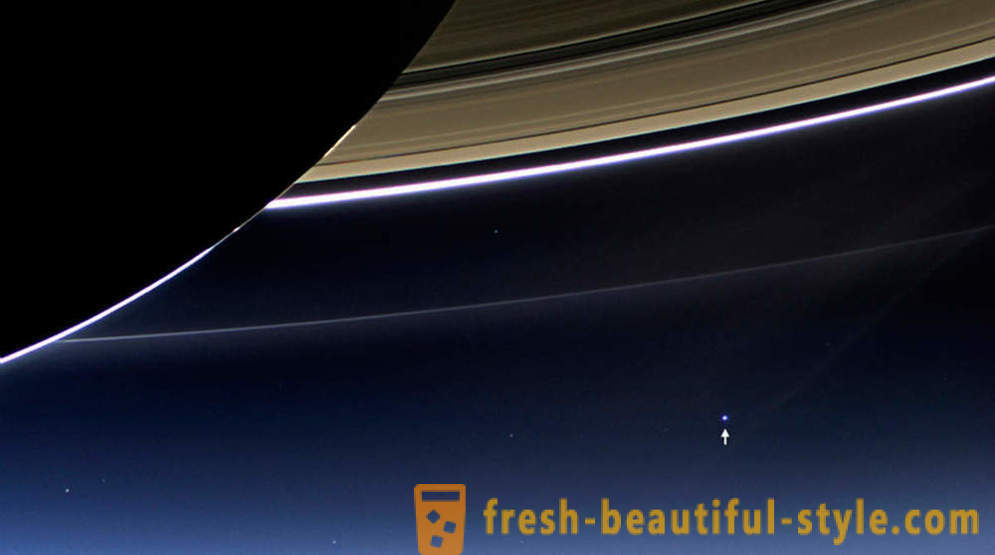 De wereld gewoon met het apparaat Cassini