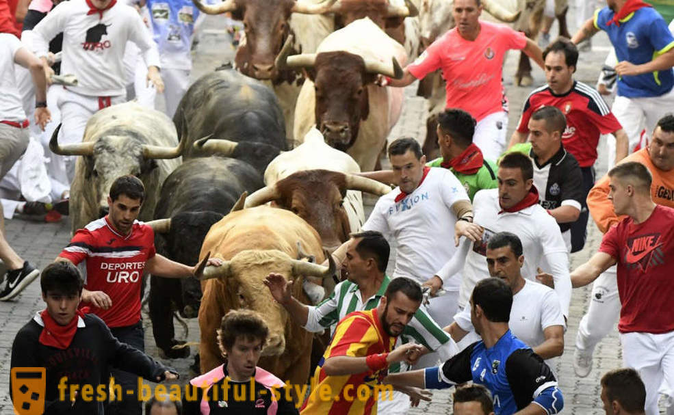Hoe was de jaarlijkse stierenrennen in Pamplona, ​​Spanje