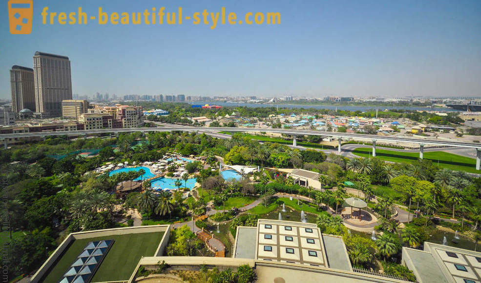 Wandeling op het luxe hotel Grand Hyatt Dubai