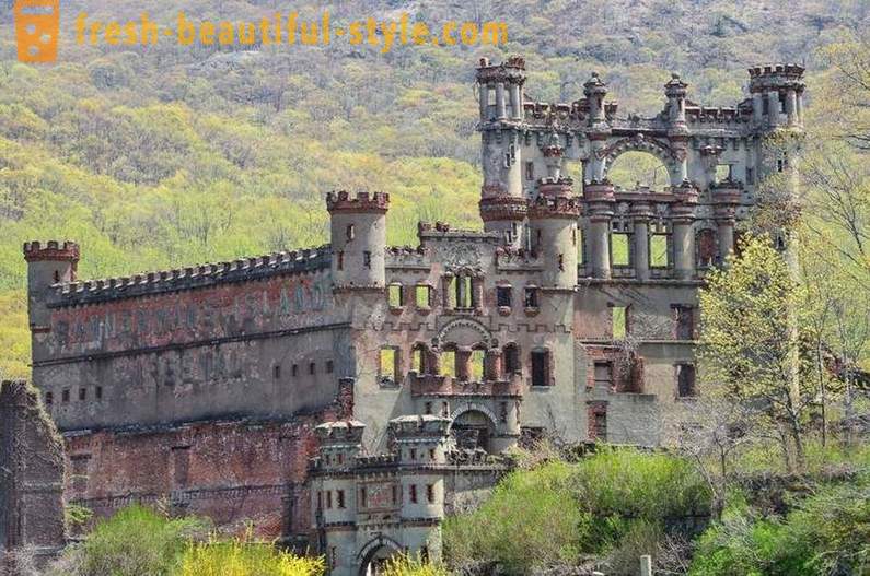 7 mooiste verlaten kastelen in de wereld