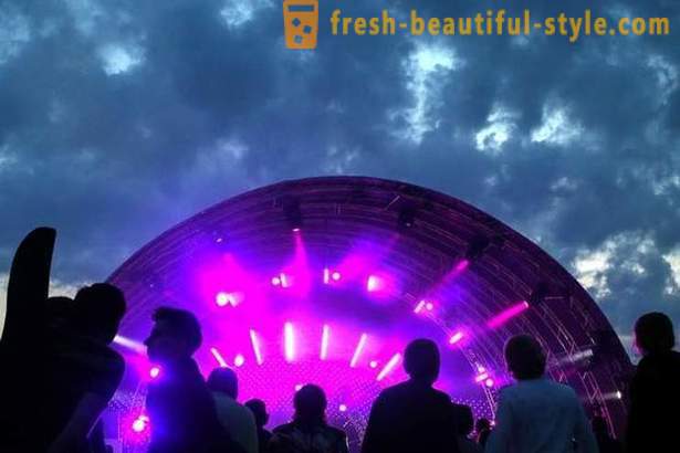8 uitstekende muzikale evenementen van de zomer voor degenen die een vakantie door te brengen in Rusland