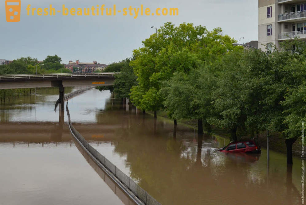 Historische overstromingen in Houston
