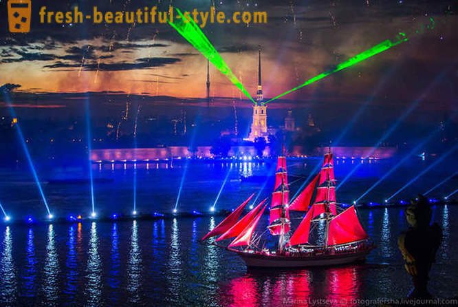 Zoals opgemerkt Scarlet Sails 2014 Sint-Petersburg