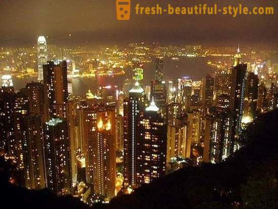61 feit over Hong Kong door de ogen van de Russen
