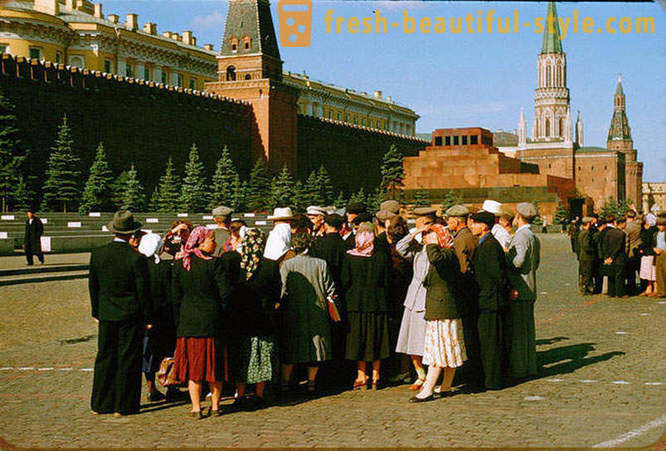 Moskou, 1956, in de foto's van Jacques Dyupake