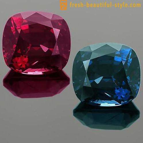 De duurste in de wereld van de stenen: rode diamant, robijn, smaragd. De meest zeldzame edelstenen in de wereld