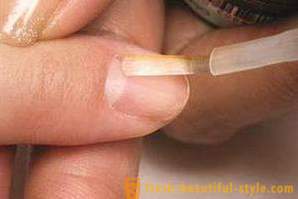 Gel polish op korte nagels. stijlvolle manicure