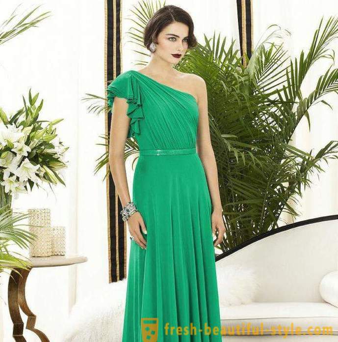 Van wat te emerald jurk te dragen? Make-up, manicure, kleding schoenen voor emerald