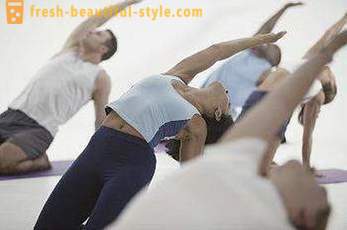 Yoga voor gewichtsverlies: reviews. Thuis yogalessen