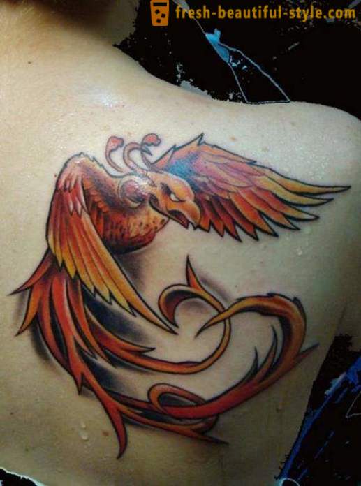 Phoenix - een tatoeage, waarvan de betekenis niet volledig begrepen