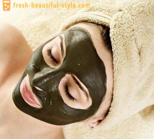 Klei gezichtsmaskers. Cosmetische klei voor huidverzorging