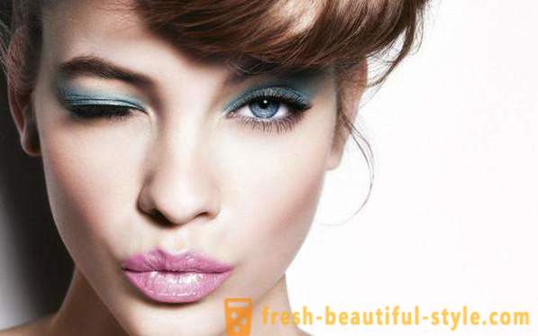 Make-up voor blauw-grijze ogen: stap voor stap instructies met foto's
