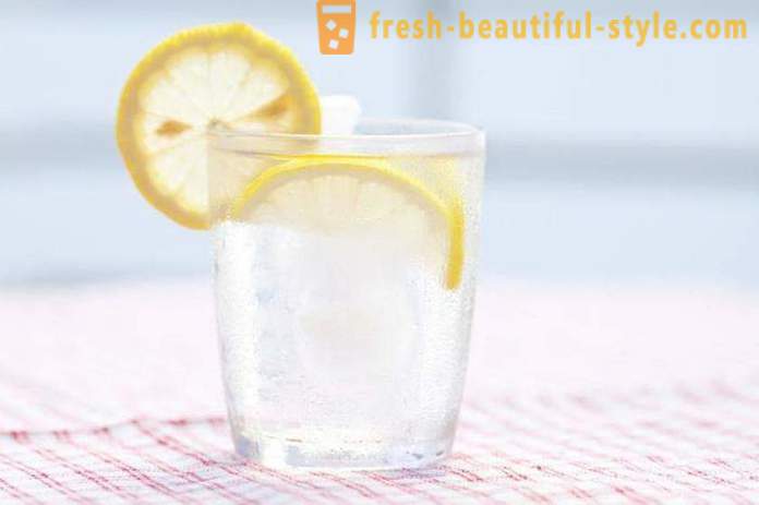 Water met citroen voor gewichtsverlies: recepten en reviews