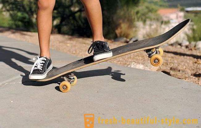 Hoe om te leren een skateboard rijden op hun eigen?