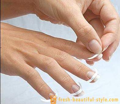 Hoe maak je een French manicure thuis doen? French manicure kleur: foto
