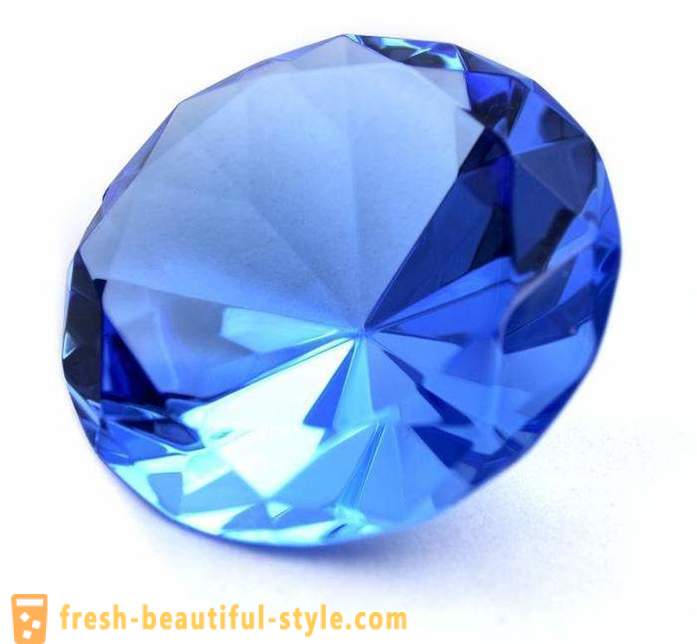Elegant Sapphire - steen van Zeus