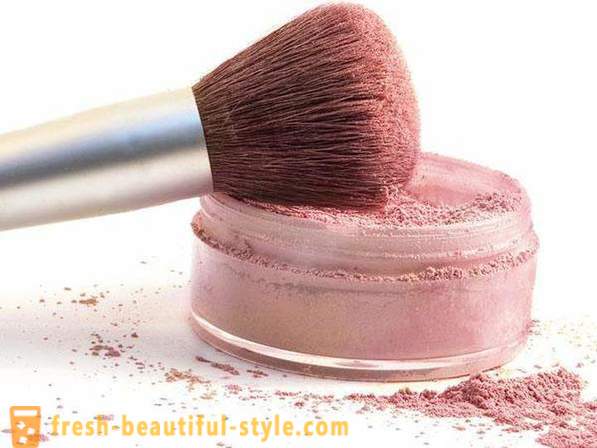 Mooi en natuurlijke make-up of hoe je blusher toepassen